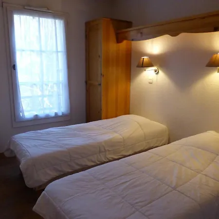 Grand Panorama 1 Bedroom - Sleeps 4, Parking, Pool, Next To Lift 公寓